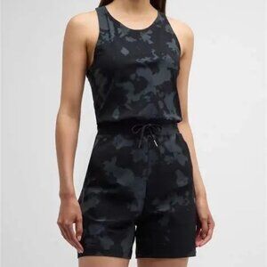 SWEATY BETTY Explorer romper black -S-NWT Black Fade Print